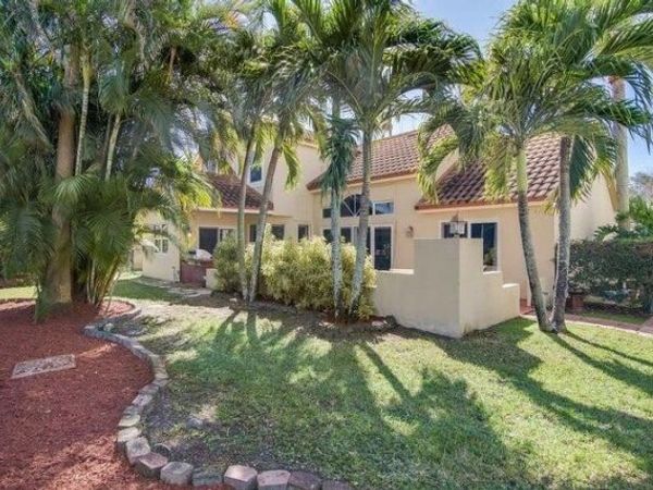 1343 Lake Breeze Drive, Wellington, FL 33414