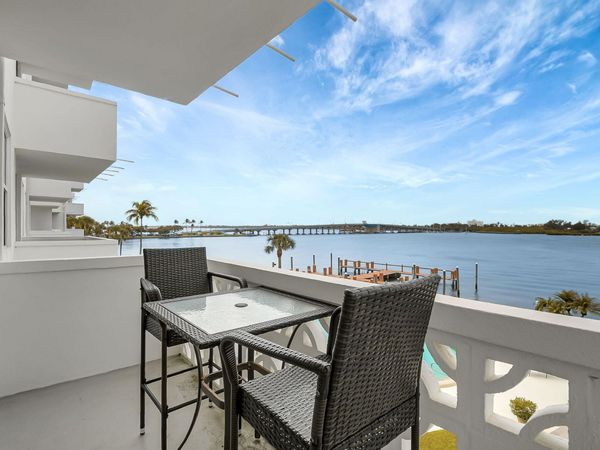 2840 S Ocean Boulevard, Unit 3020, Palm Beach, FL 33480