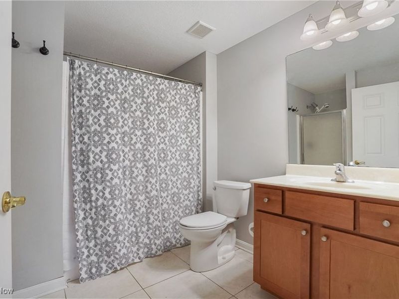 522 Robinwood Lane, Unit i, Copley, OH 44321 Photo 18