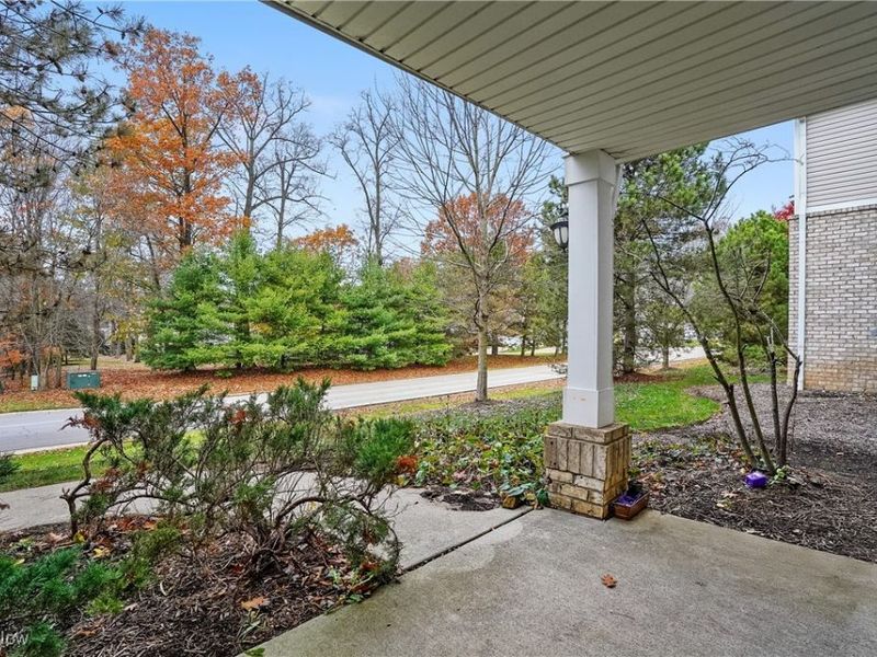 522 Robinwood Lane, Unit i, Copley, OH 44321 Photo 4