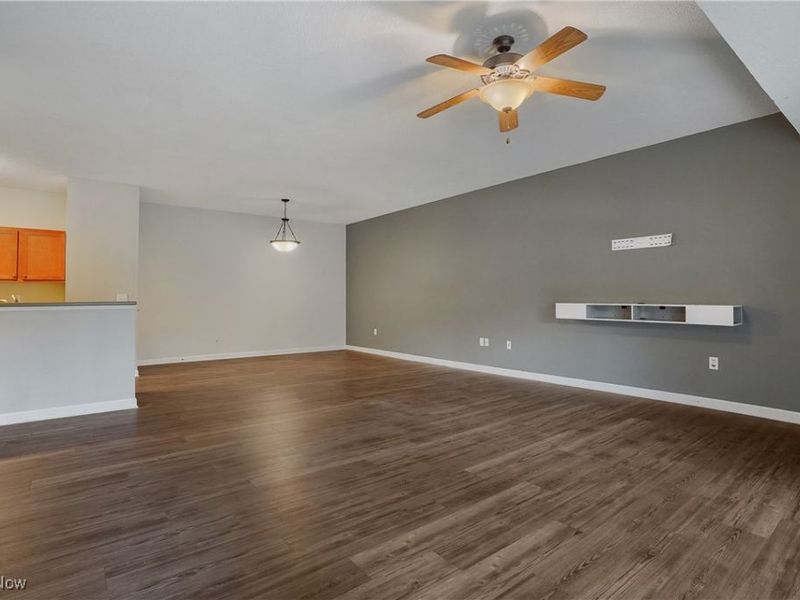 522 Robinwood Lane, Unit i, Copley, OH 44321 Photo 9