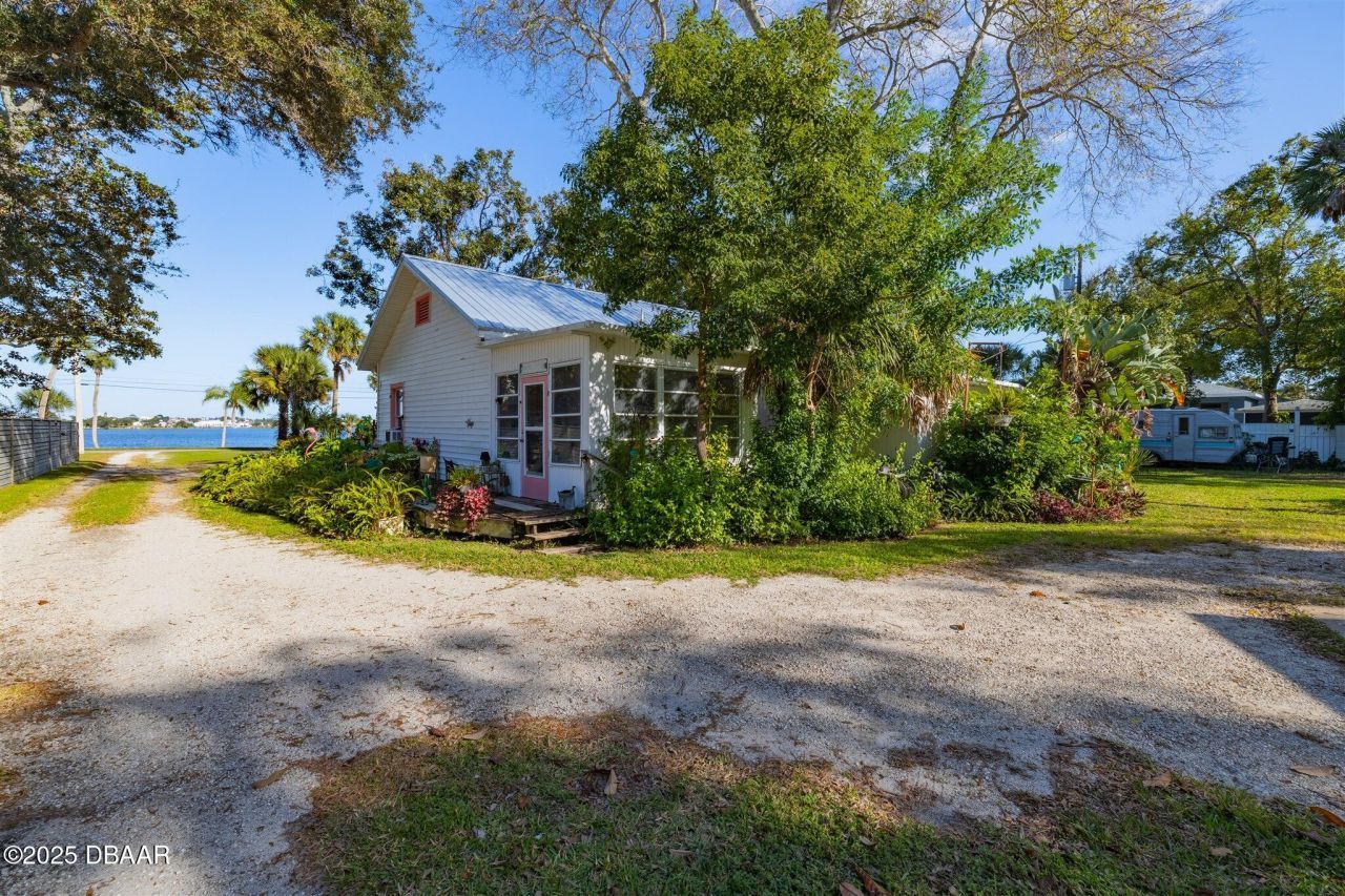 718 Riverside Drive, Holly Hill, FL 32117 Photo