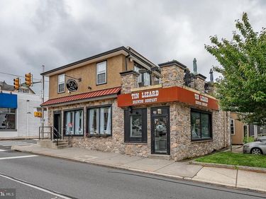 1000 W. LANCASTER, BRYN MAWR, PA 19010