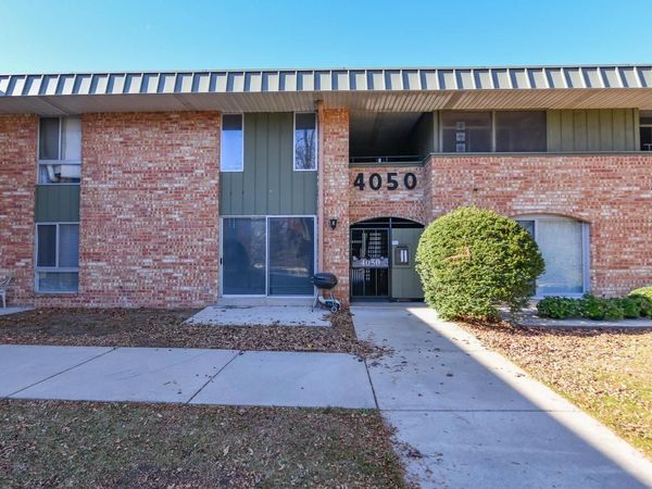 4050 W Rivers Edge CIRCLE, Unit 1, Brown Deer, WI 53209