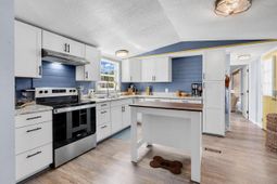2729 Libra Drive photo 4