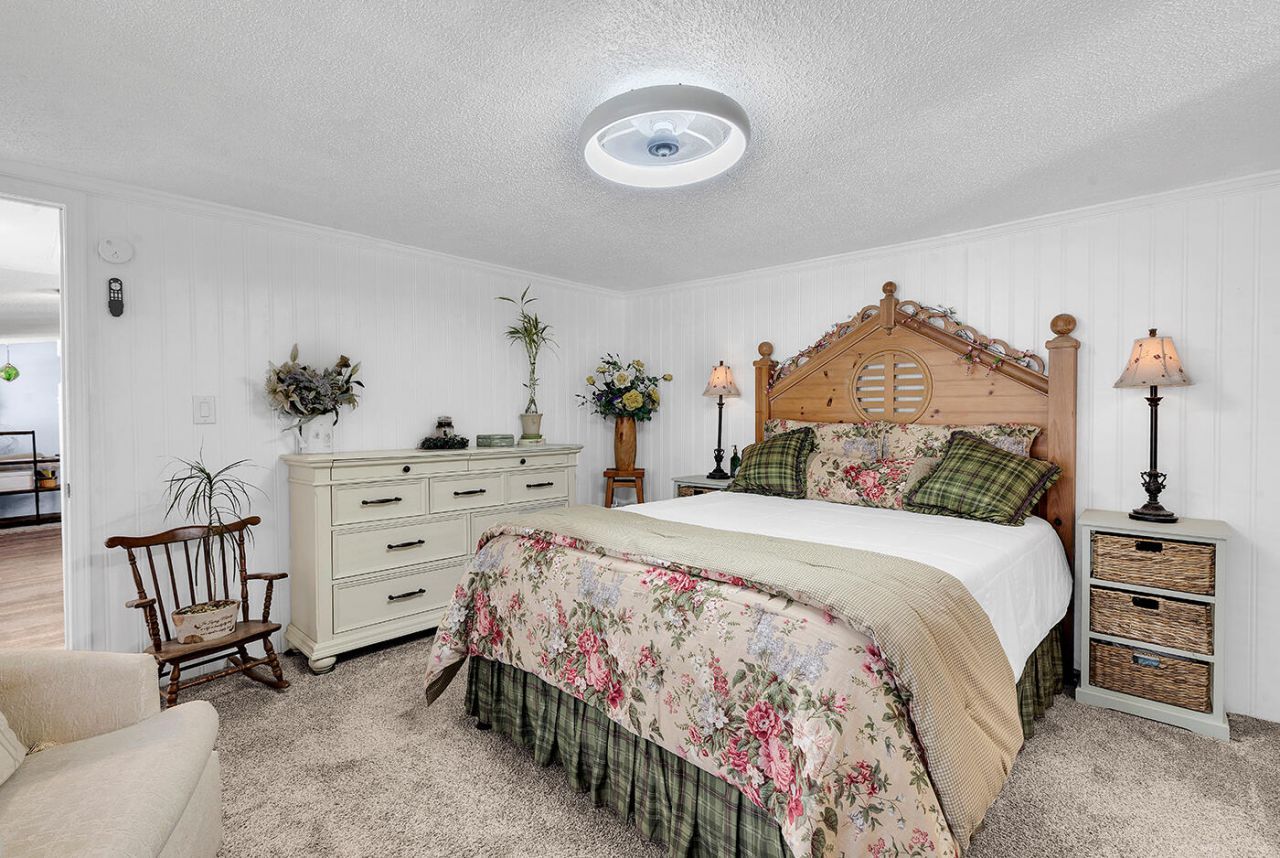 2729 Libra Drive Photo 6