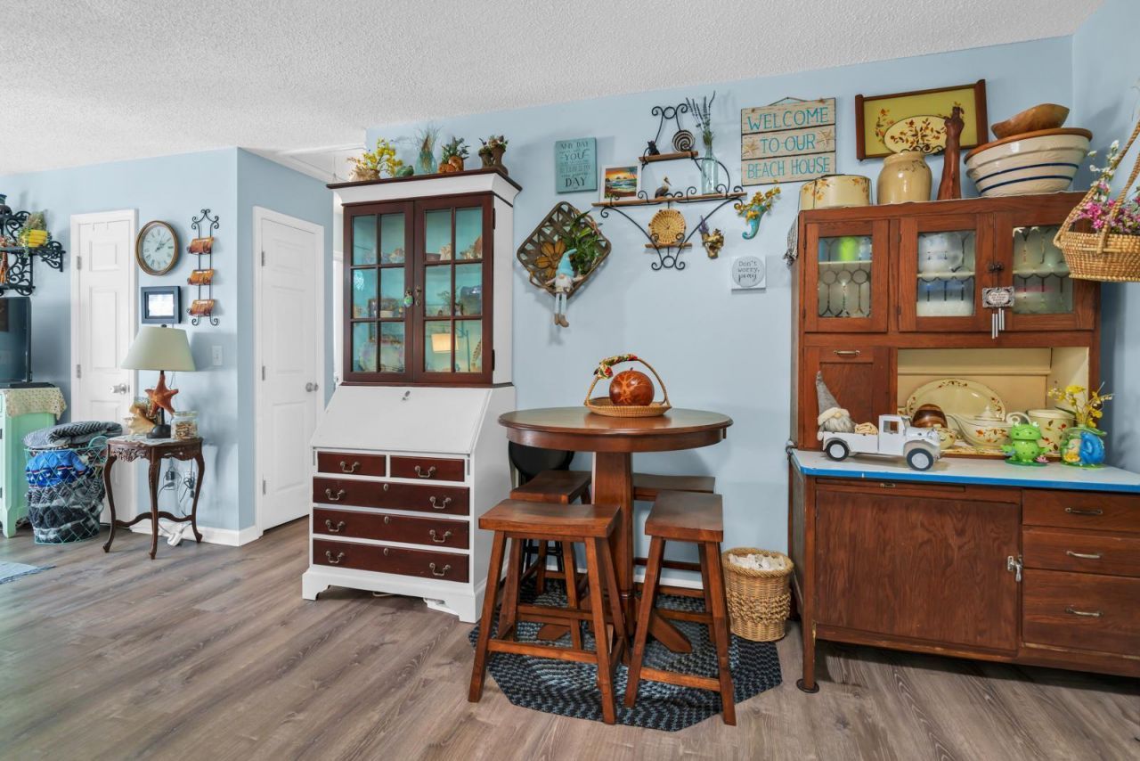 882 Claussen House Drive Photo 16