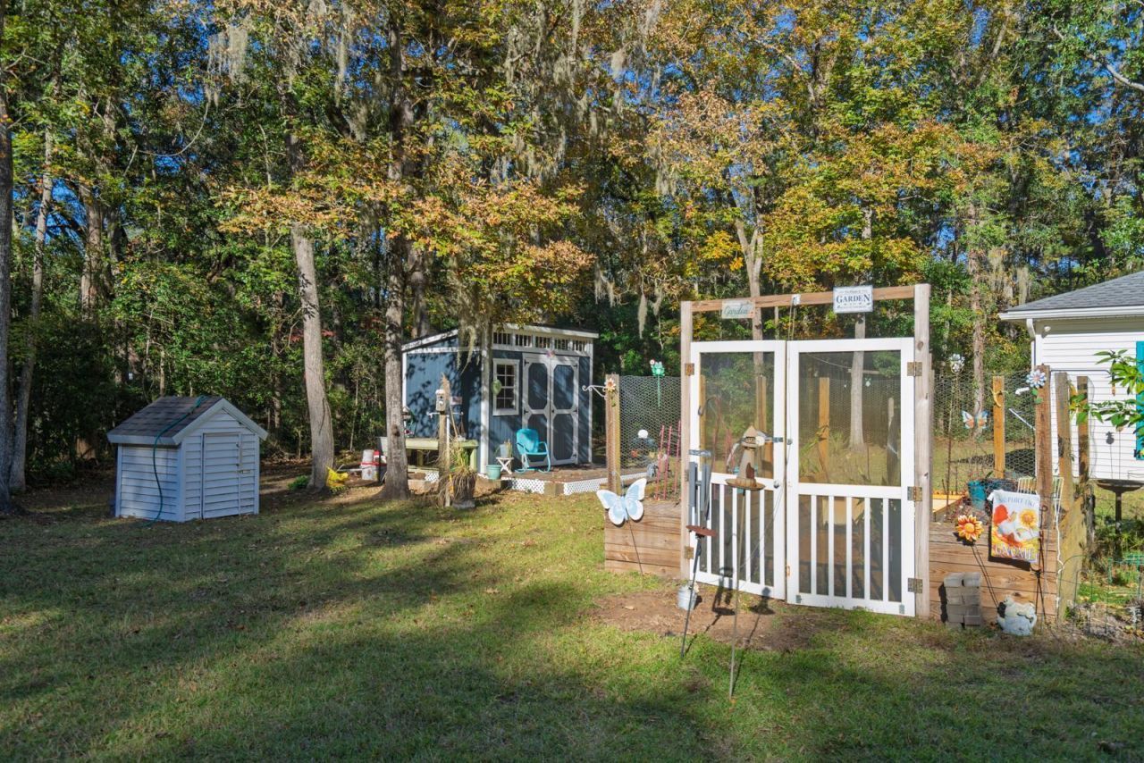 882 Claussen House Drive Photo 26