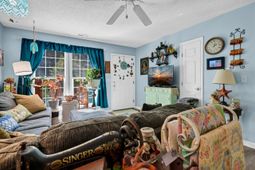 882 Claussen House Drive photo 4