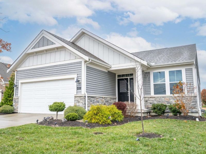 4212 RE Smith Drive, West Chester, OH 45069 Photo 2