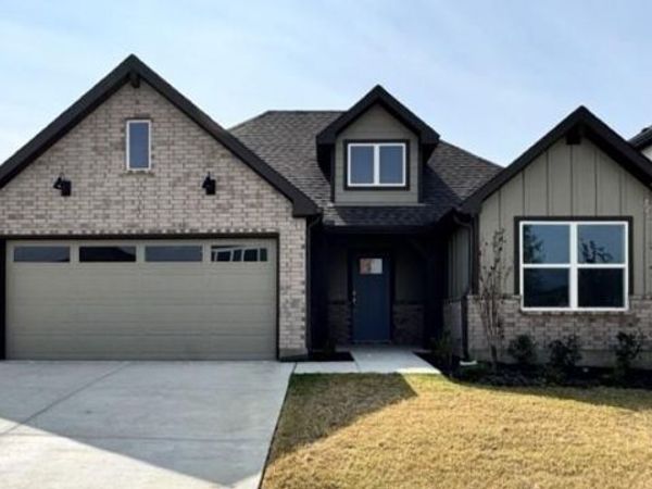 10857 BLACK ONYX Drive, Fort Worth, TX 76036