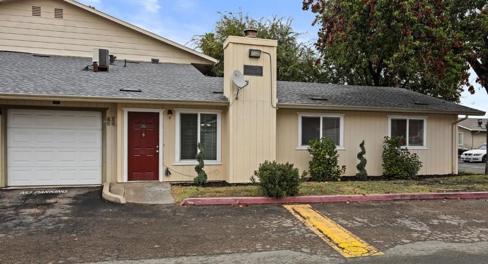 1819 S Cherokee Ln #67, Unit 67, Lodi, CA 95240 Photo
