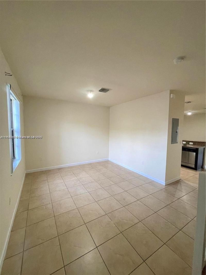 3217 SE 4th St, Homestead, FL 33033 Photo