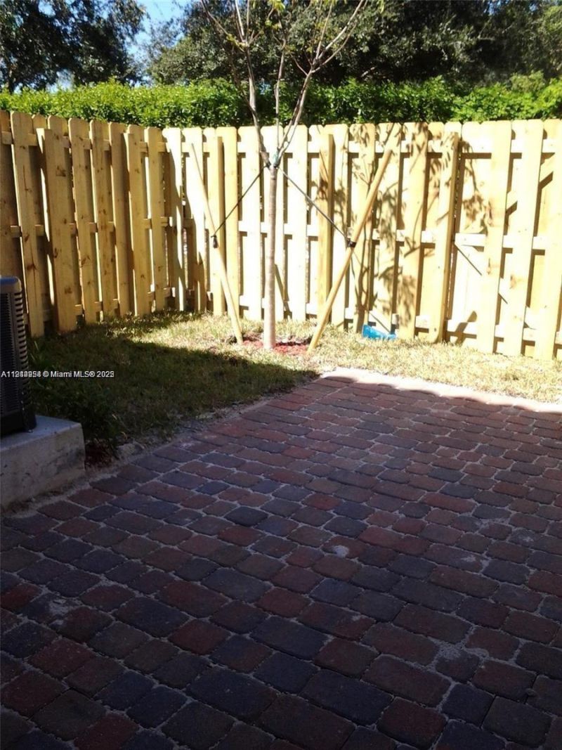 3217 SE 4th St, Homestead, FL 33033 Photo