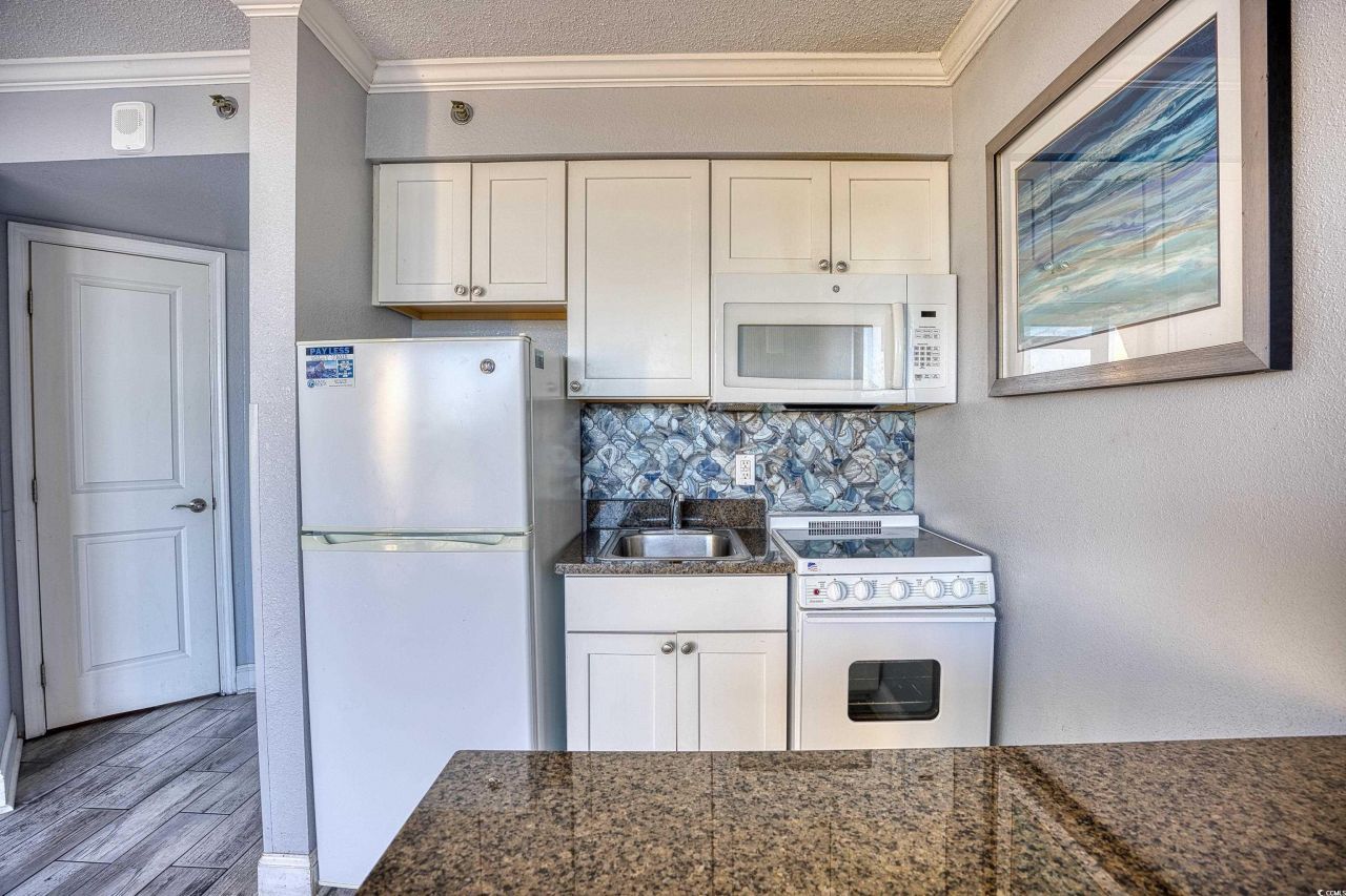 6900 N Ocean Blvd. Photo 17