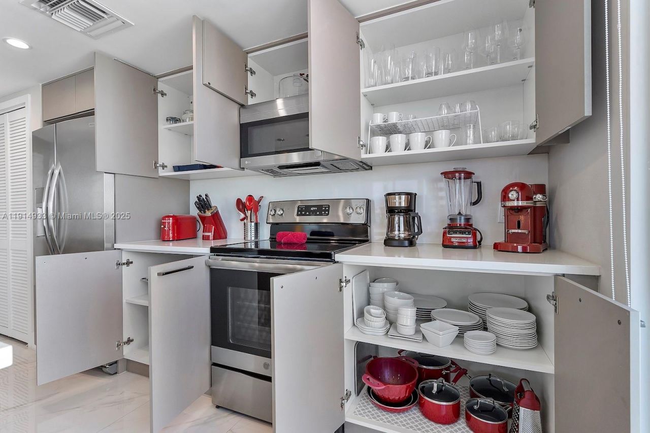 1150 101st St, Unit 701, Bay Harbor Islands, FL 33154 Photo