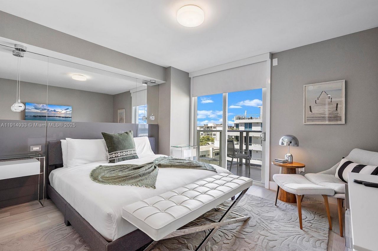 1150 101st St, Unit 701, Bay Harbor Islands, FL 33154 Photo