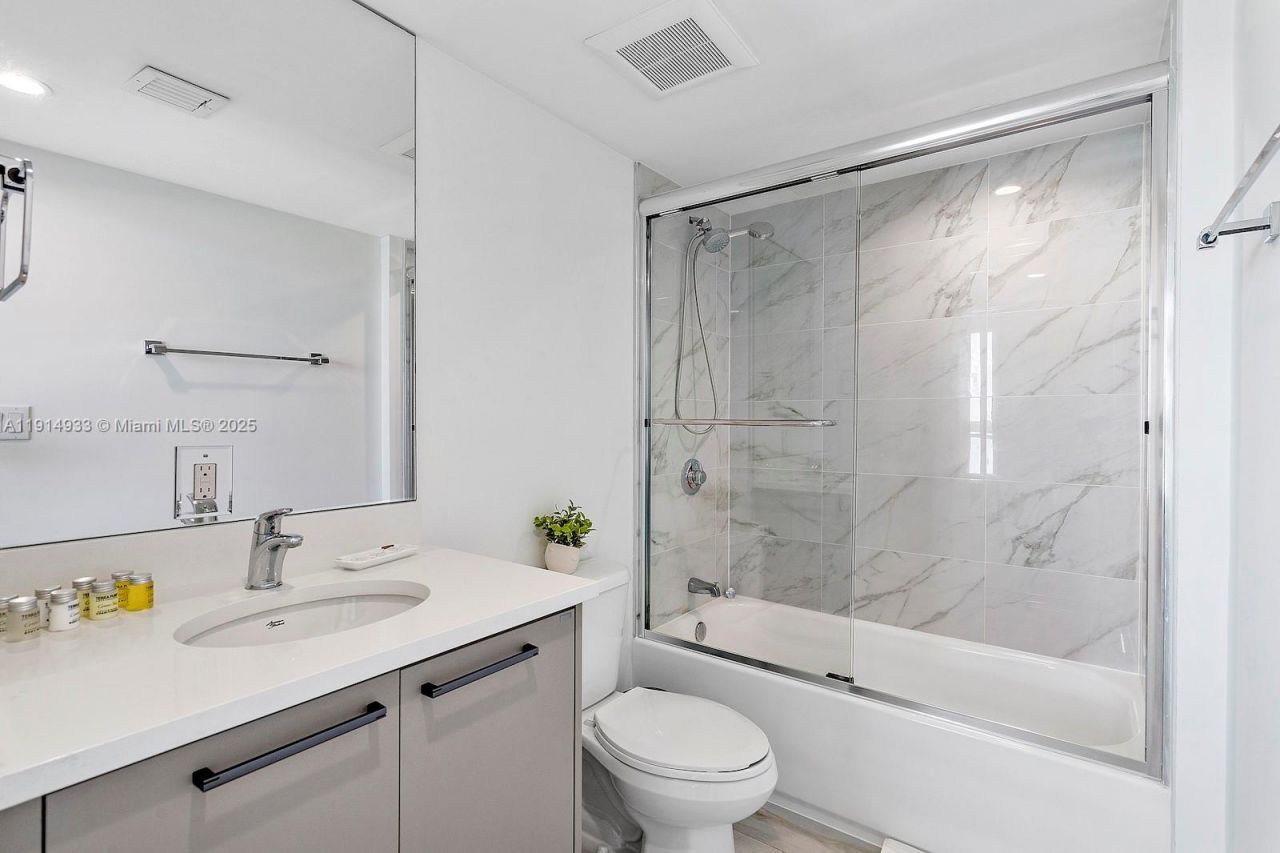 1150 101st St, Unit 701, Bay Harbor Islands, FL 33154 Photo