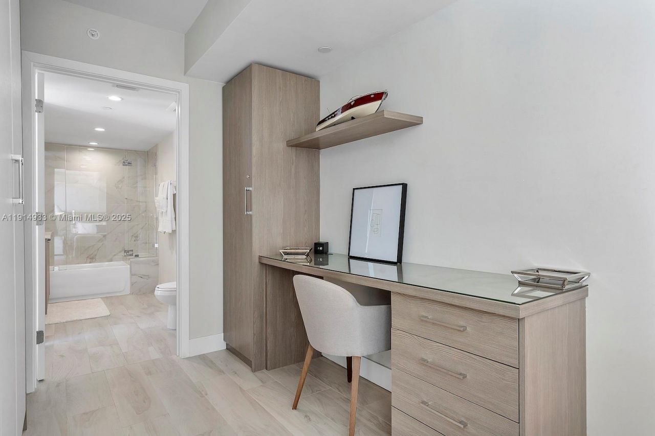 1150 101st St, Unit 701, Bay Harbor Islands, FL 33154 Photo