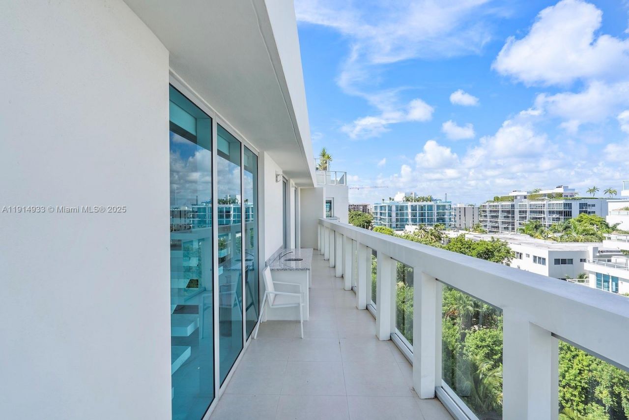 1150 101st St, Unit 701, Bay Harbor Islands, FL 33154 Photo