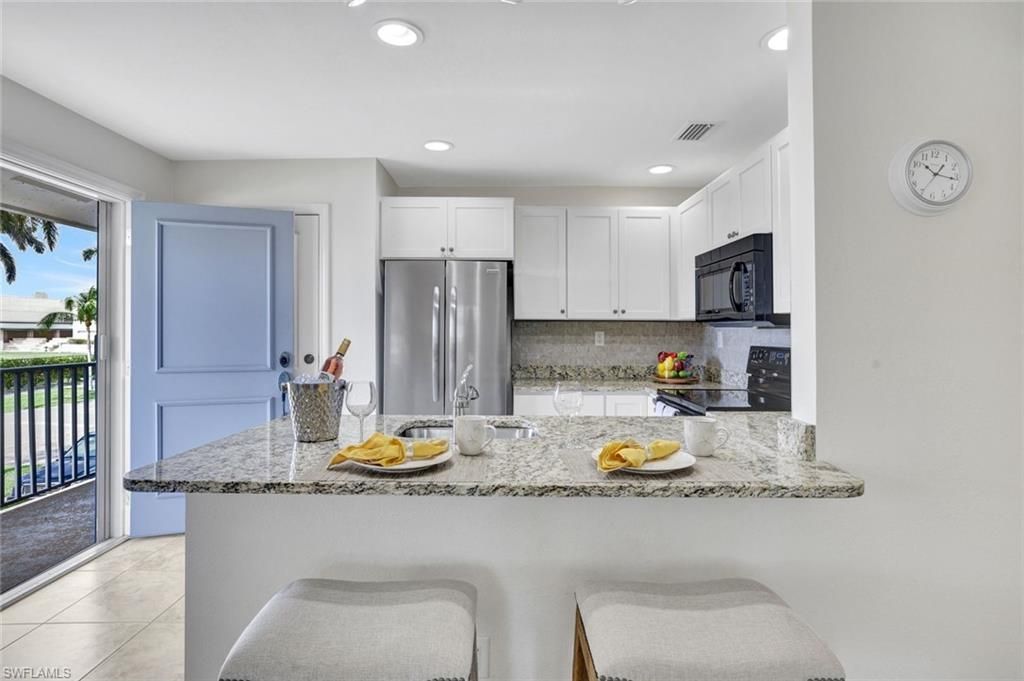 655 8th Ave S, Unit 6, Naples, FL 34102 Photo