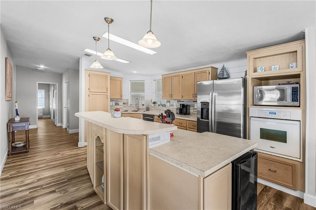 3089 Skipper Ln, Saint James City, FL 33956 Photo