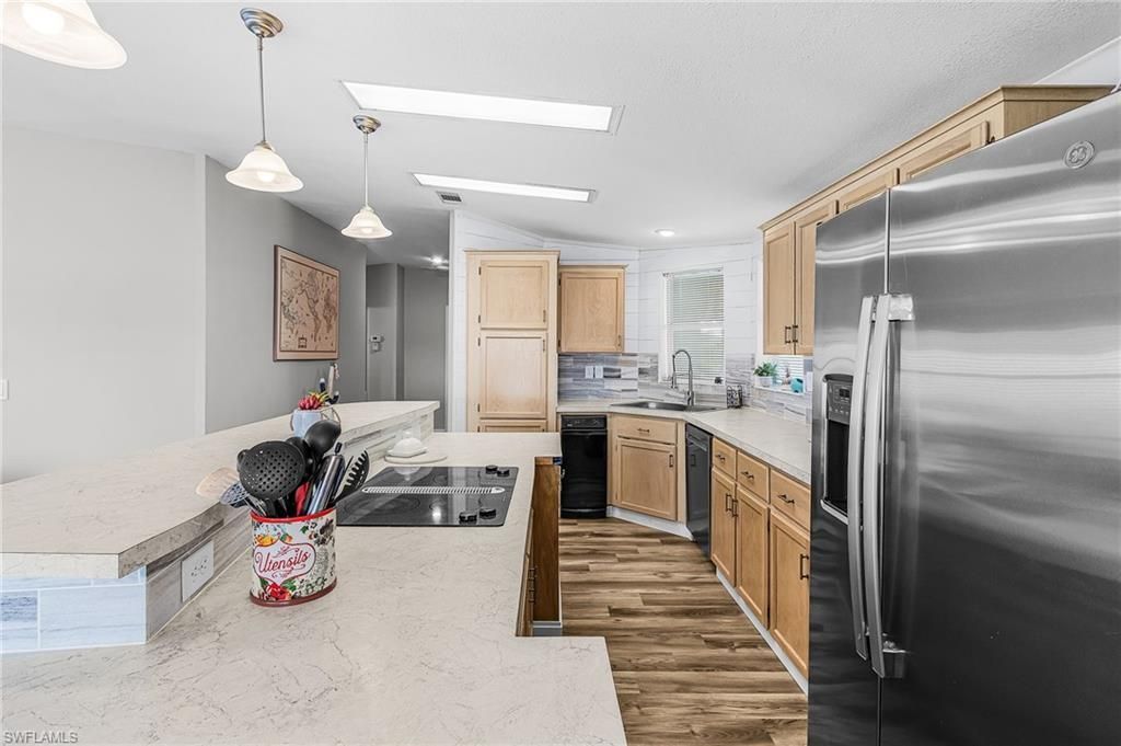 3089 Skipper Ln, Saint James City, FL 33956 Photo