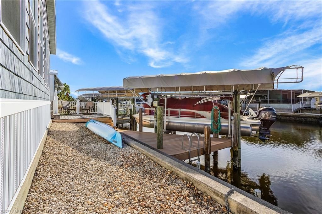 3089 Skipper Ln, Saint James City, FL 33956 Photo