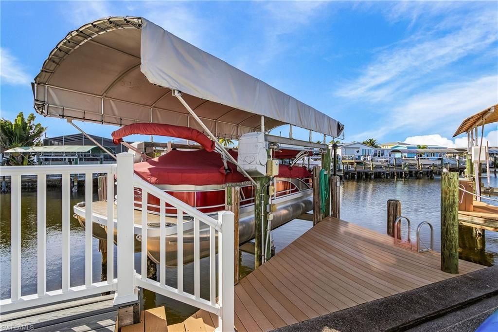 3089 Skipper Ln, Saint James City, FL 33956 Photo