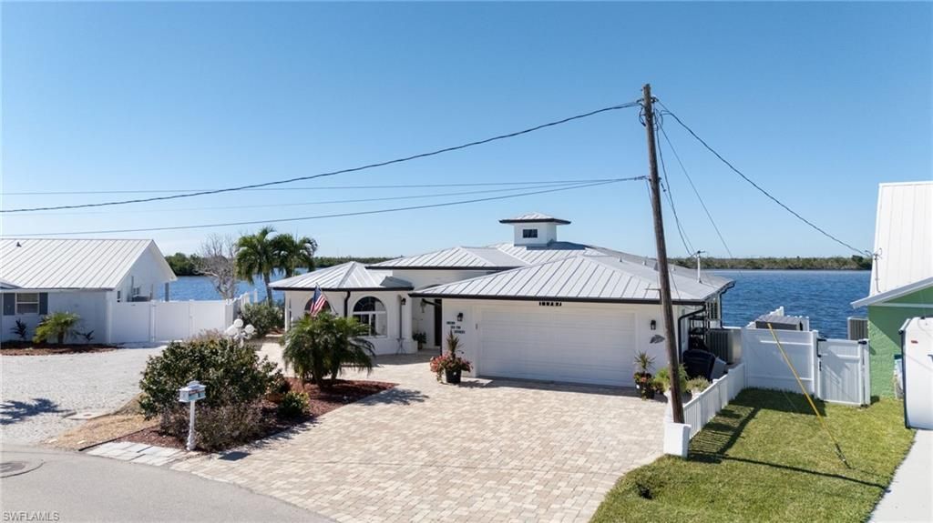 11787 Island Ave, Matlacha, FL 33993 Photo