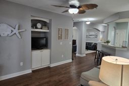 6203 Catalina Dr. photo 4