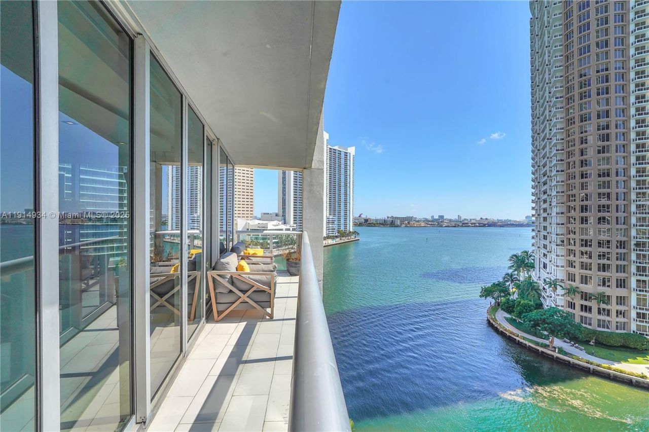 465 Brickell Ave, Unit 1001, Miami, FL 33131 Photo