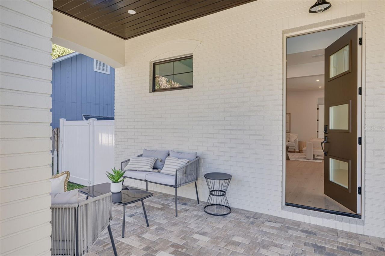 921 12th Street N, Saint Petersburg, FL 33705 Photo