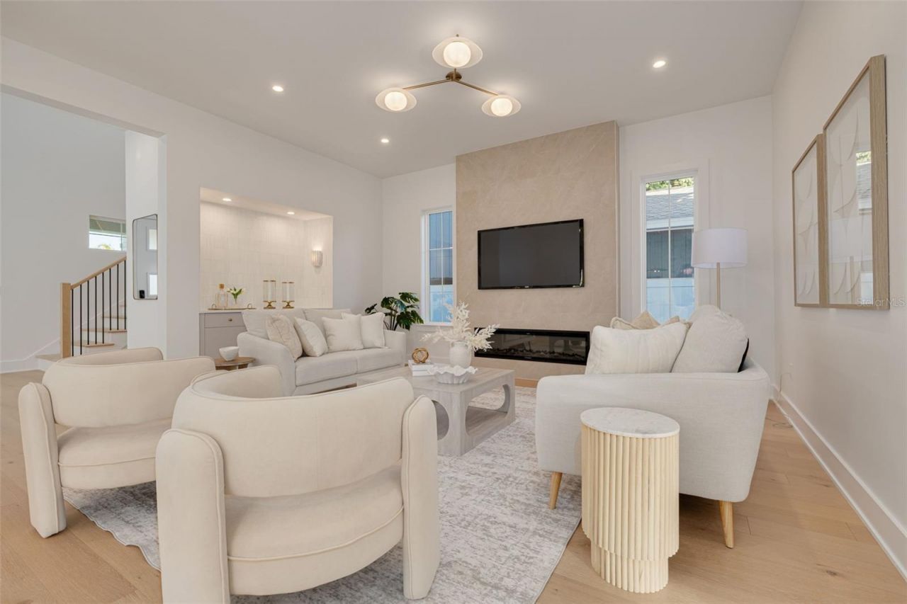 921 12th Street N, Saint Petersburg, FL 33705 Photo