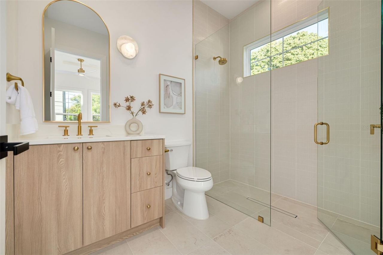 921 12th Street N, Saint Petersburg, FL 33705 Photo