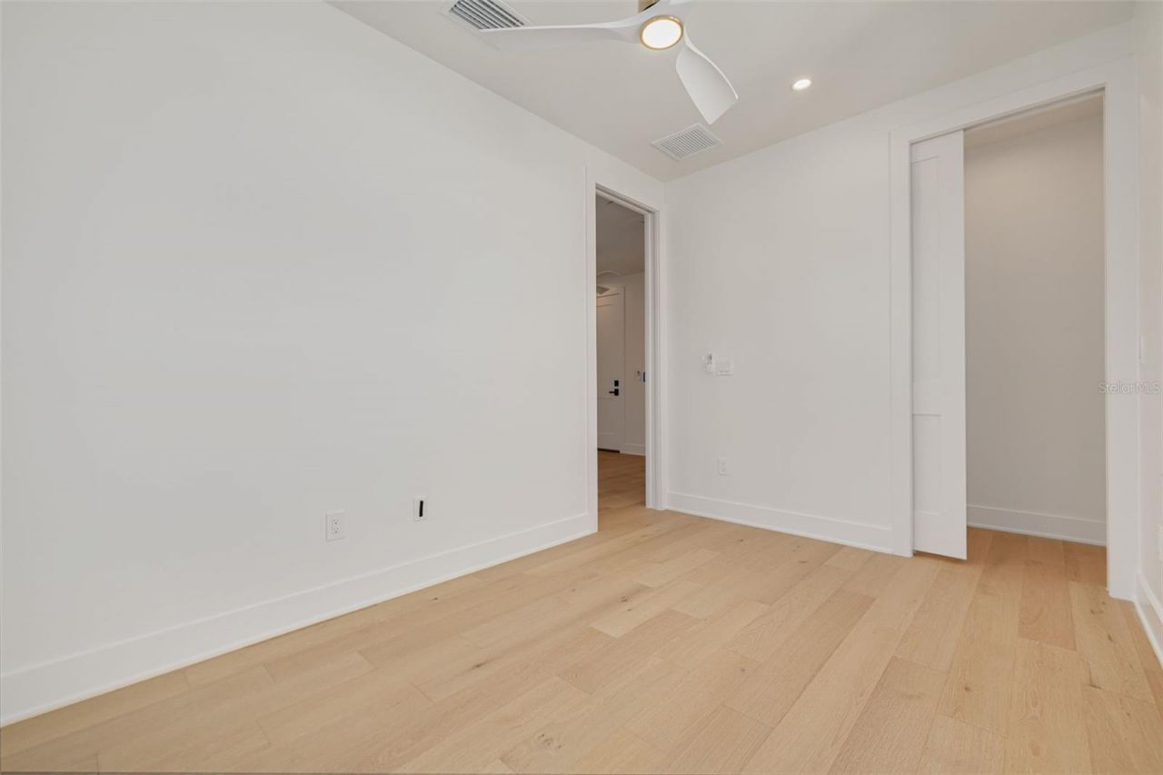 921 12th Street N, Saint Petersburg, FL 33705 Photo