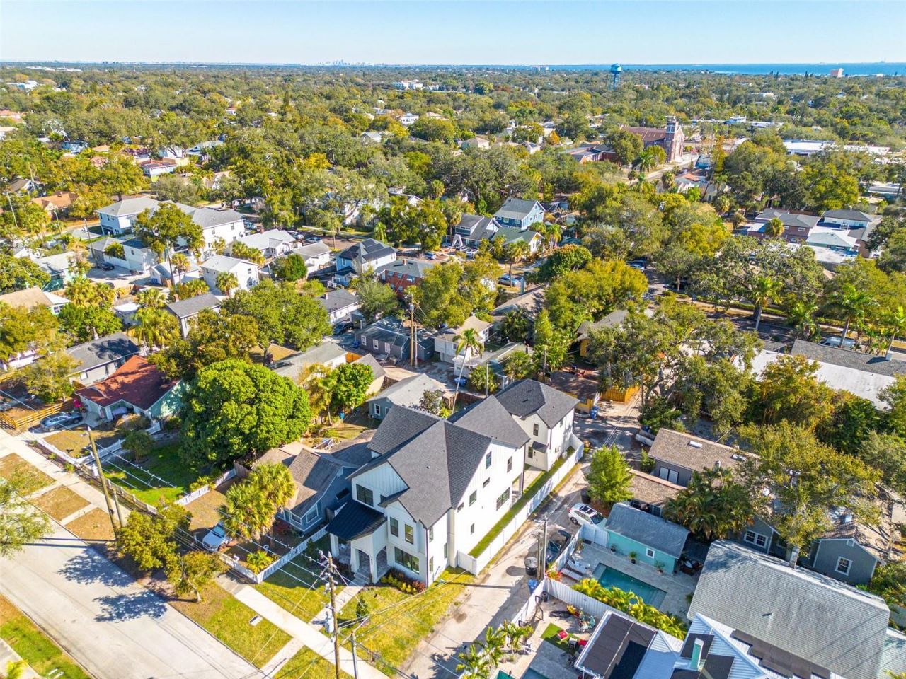 921 12th Street N, Saint Petersburg, FL 33705 Photo