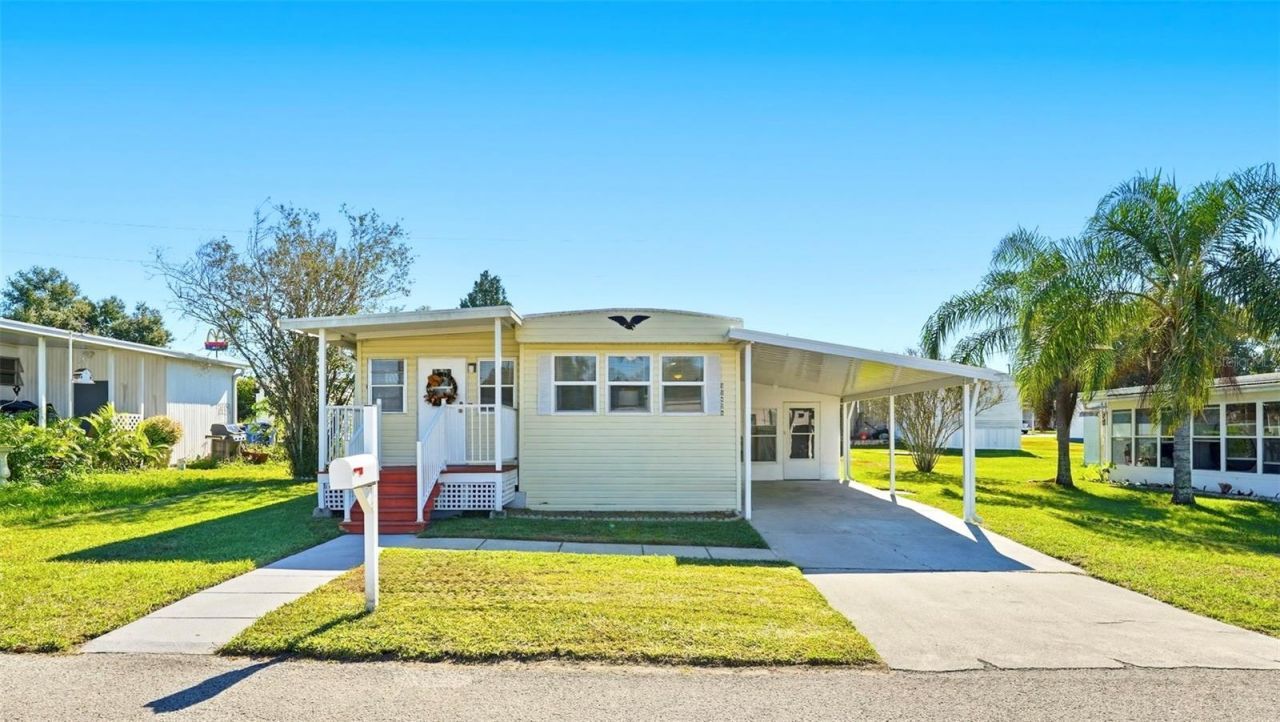 37828 Newal Avenue, Zephyrhills, FL 33542 Main Photo