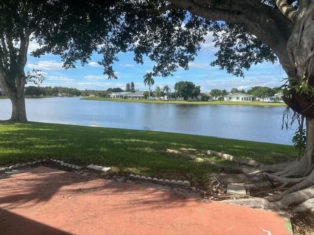 5195 Nicholas Drive, West Palm Beach, FL 33417 Photo