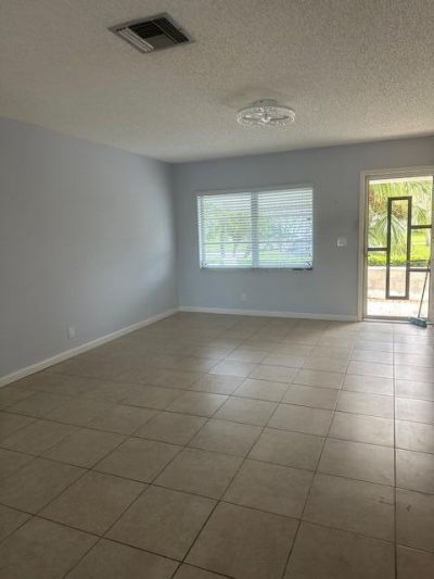5195 Nicholas Drive, West Palm Beach, FL 33417 Photo
