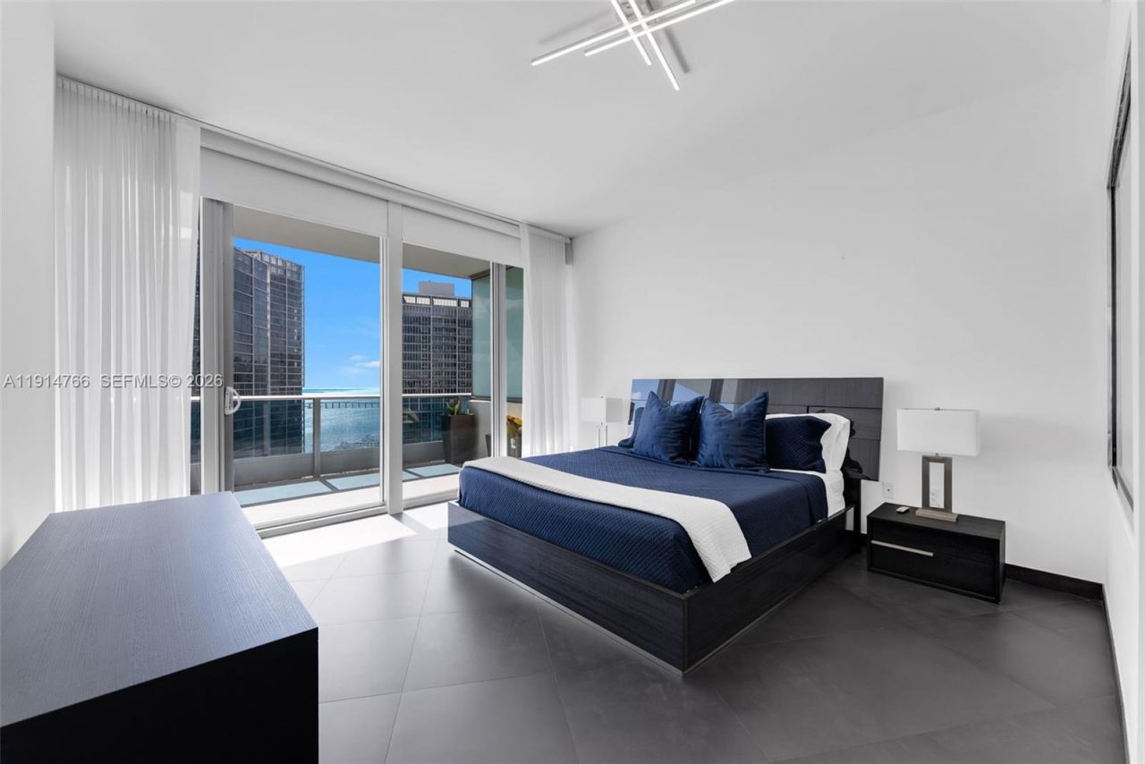 200 Biscayne Boulevard Way, Unit 4408, Miami, FL 33131 Photo