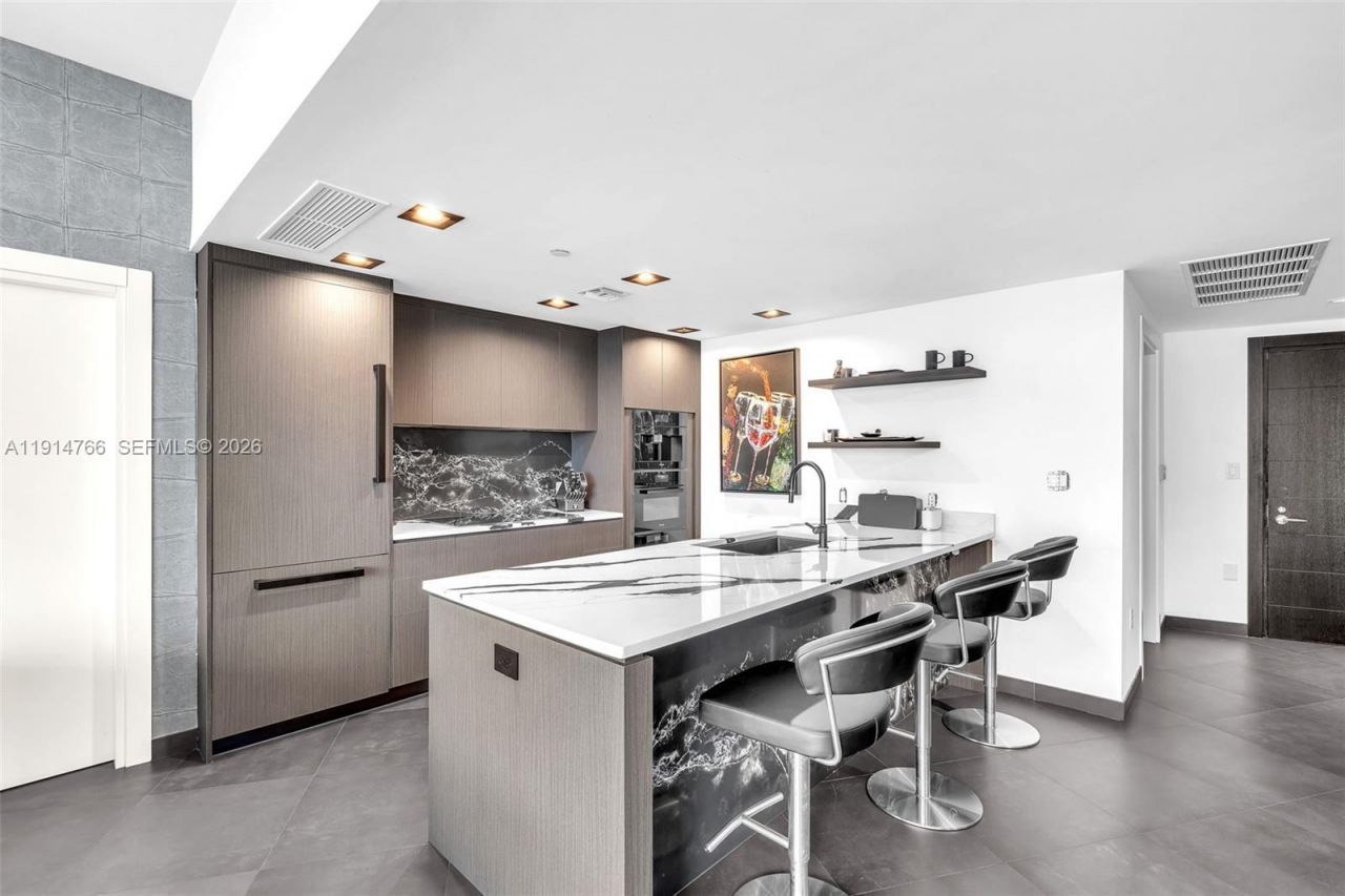 200 Biscayne Boulevard Way, Unit 4408, Miami, FL 33131 Photo