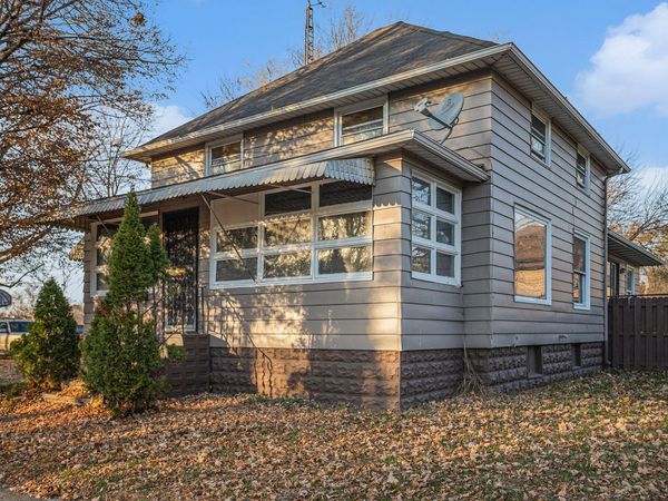 111 River Drive, Three Rivers, MI 49093