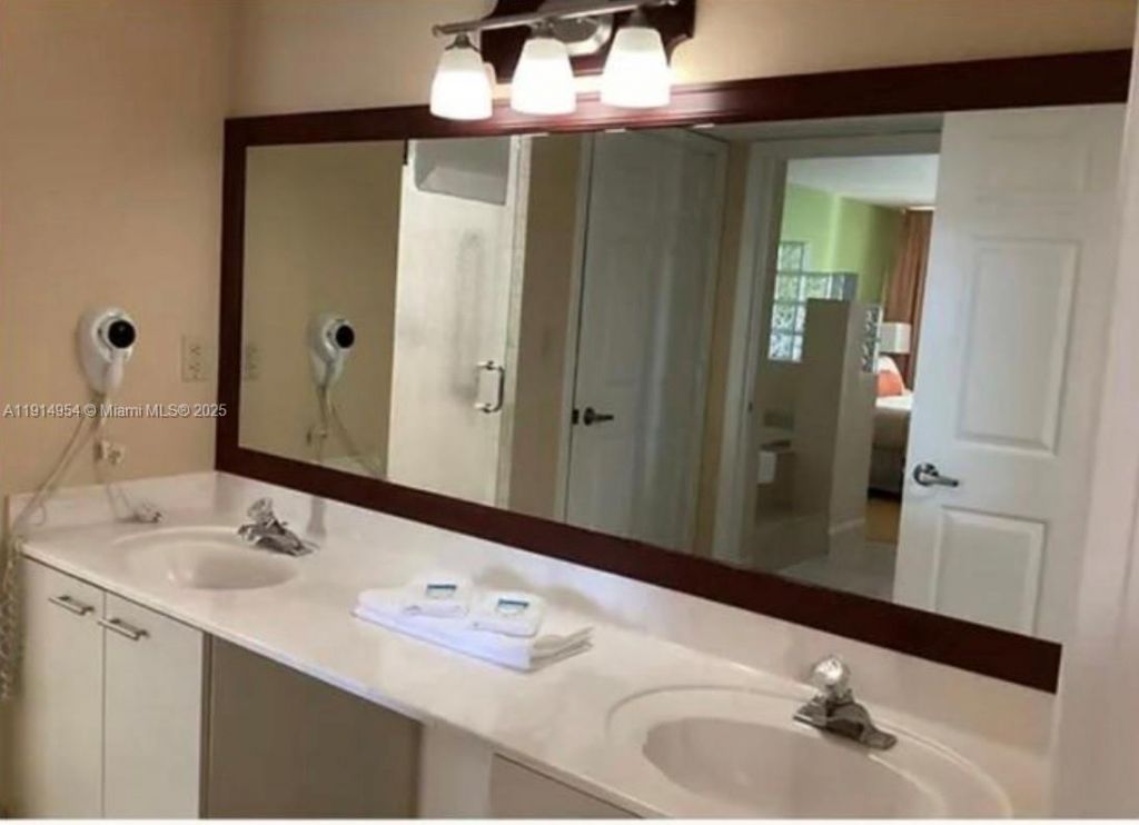 16690 Blatt Blvd, Unit A, Weston, FL 33326 Photo