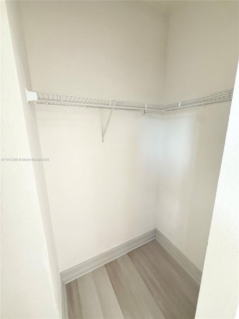 7991 NW 8th St, Unit 113B, Miami, FL 33126 Photo