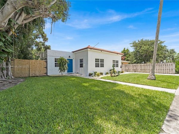 436 Evergreen Dr, Lake Park, FL 33403