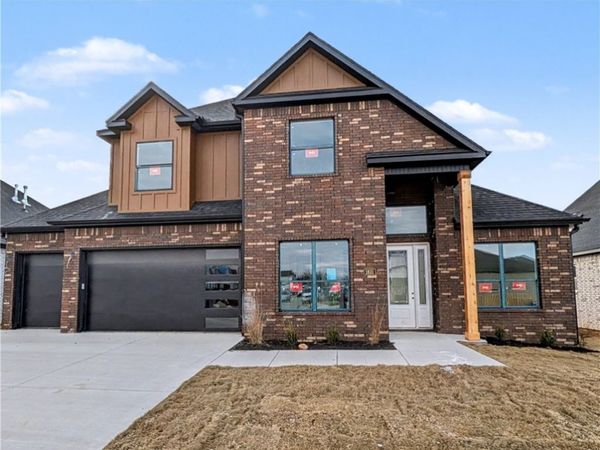 1831 Bluestem Drive, Centerton, AR 72719