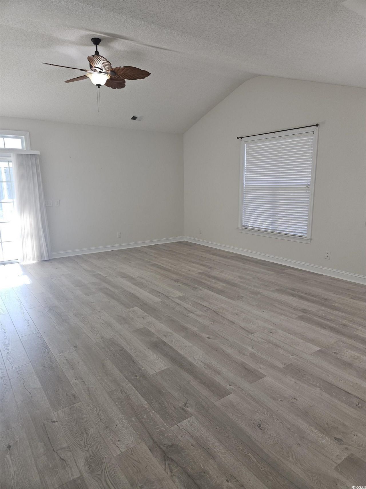 5801 Spinetail Dr. Photo 9