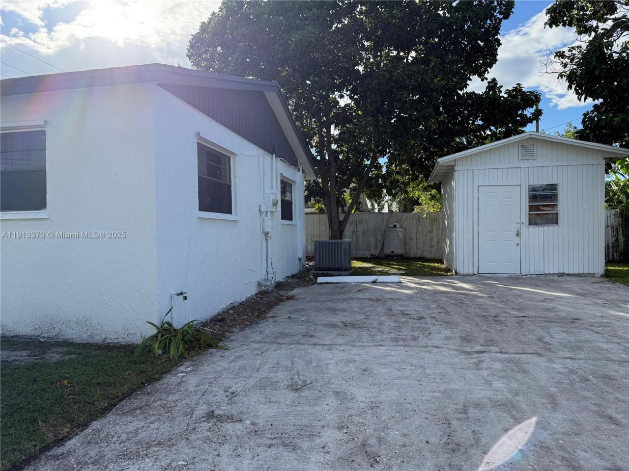 601 SW 10th St, Delray Beach, FL 33444 Photo