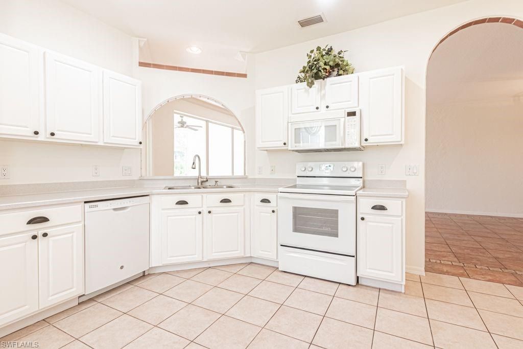 3301 Coconut Island Dr, Unit 101, Estero, FL 34134 Photo